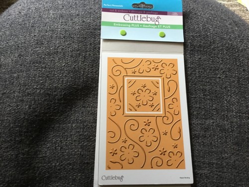 Cuttlebug embossing plus cut - -,