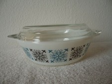 Vintage Retro Pyrex Chelsea 2