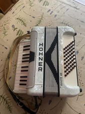 HOHNER WHITE 48 Piano Accordian with hard case