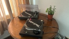 Technics SL-1210 MK2 Turntable