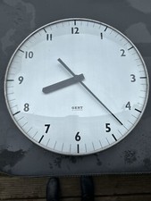 Gents Vintage electric clock