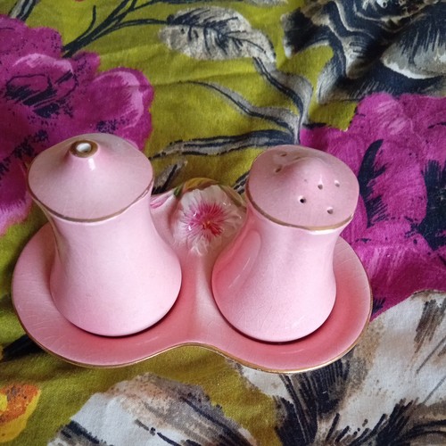 Small vintage royal - small,
