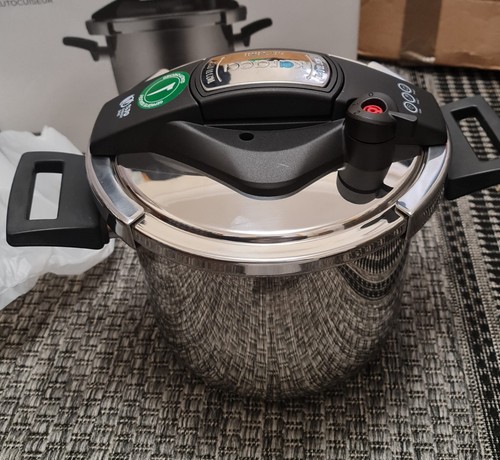 Pressure cooker - pressure,