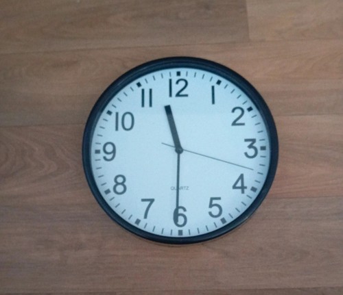 Small wall clock - small,
