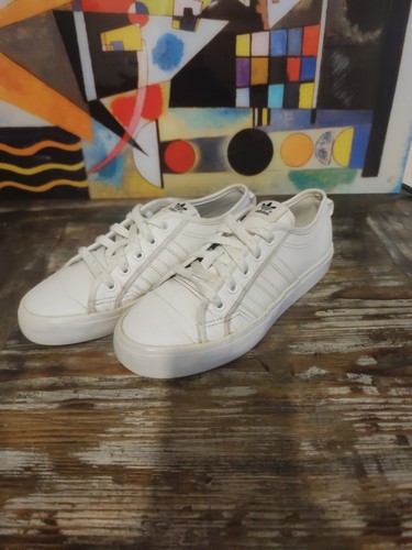Adidas nizza white size 5 - nizza,
