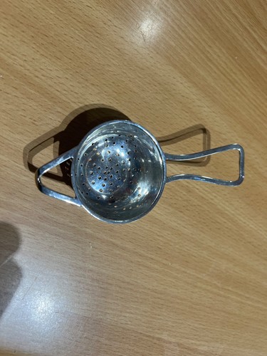 Solid silver tea strainer - solid,