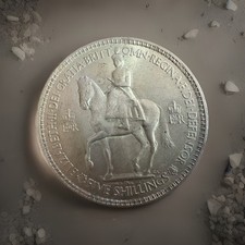 1953 Queen Elizabeth II Coronation Crown  Commemorative Five 5 Shilling Coin