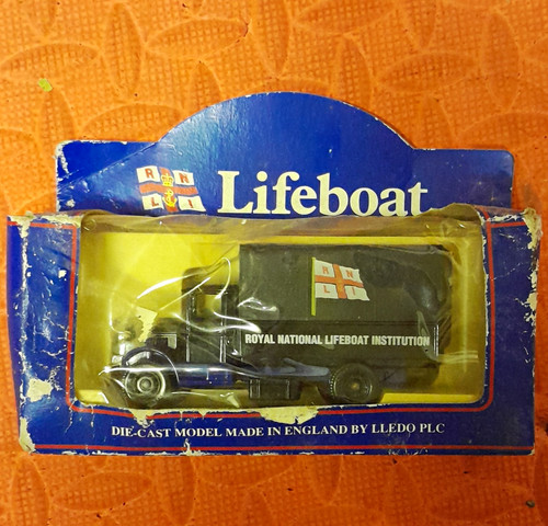 Lledo lifeboat rnli - lifeboat, royal