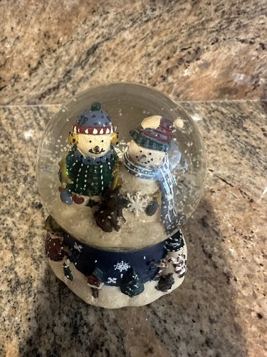 Snowmen snow globe music - snowmen,