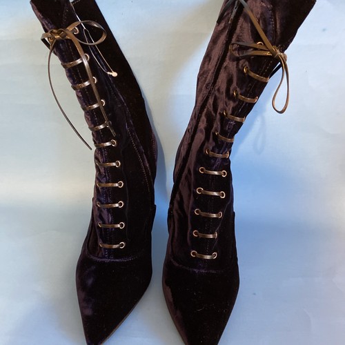 New charles david blue velvet - charles,
