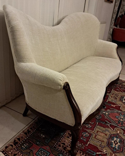 Newly upholstered polished - newly, upholstered+polished