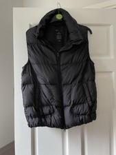 Gap Woman’s Gilet Black Size Large Lightweight Down Filled