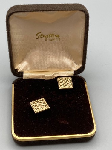 Vintage stratton england - england, gold
