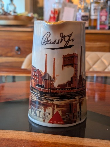 Bass museum pale ale - museum, jug