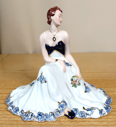 Royal dux figurine - royal,