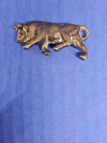 Small vintage brass - small, bull