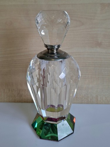 Large art deco style cut - art,