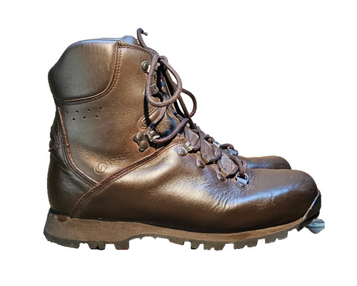Lightweight hiking boots