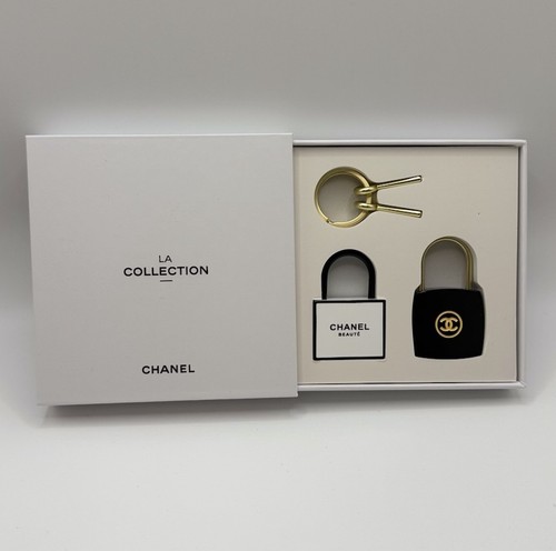 New chanel beauty set lock - new,