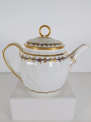 Rare crown derby porcelain - crown,
