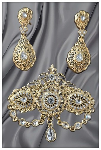 Beautiful diamonte detail gold - beautiful,