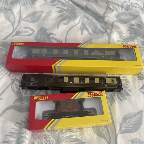 Hornby pullman coach and spare - and,