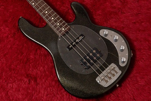 Ernie ball music man stingray - ernie,