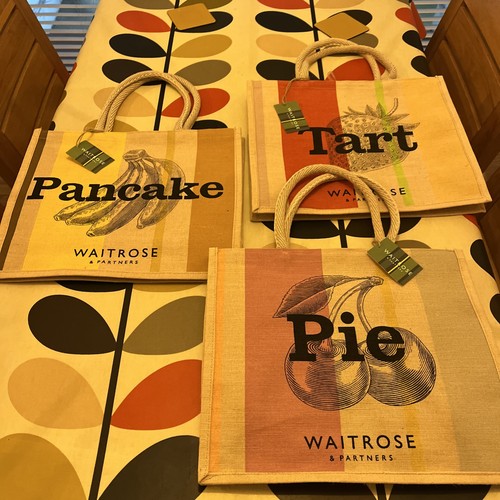 Waitrose tart - 🍓, 🍌