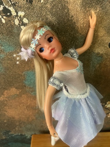 Sindy doll hard head - sindy,