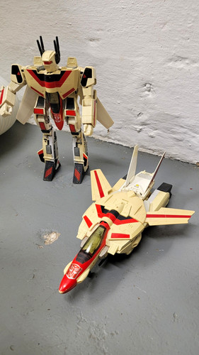 Two vintage 1985 hasbro - two,