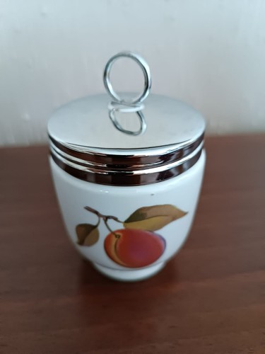 Royal worcester evesham - evesham, egg