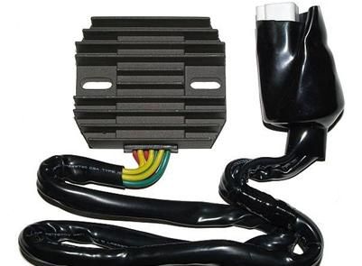 Voltage regulator adaptable - voltage,