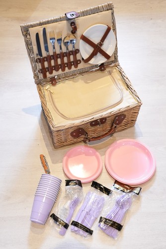 Luxury person wicker picnic - wicker,