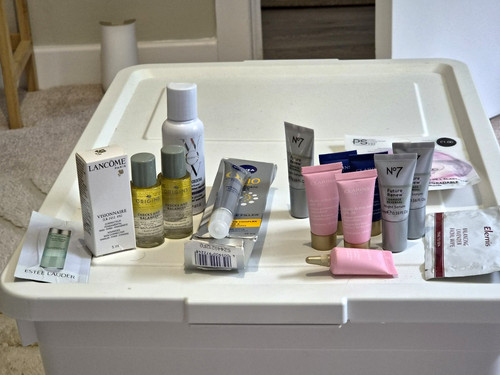 Skincare bundle clarins nivea - skincare, bundle,