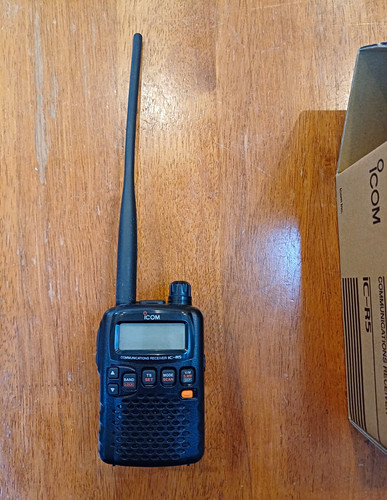 Icom handheld receiver - ic-r5,
