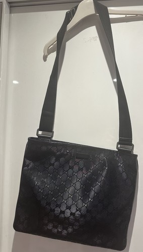 Authentic gucci unisex - authentic,