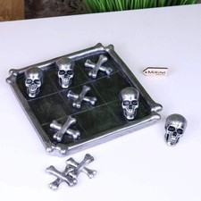 Skull and Crossbones Game Tic