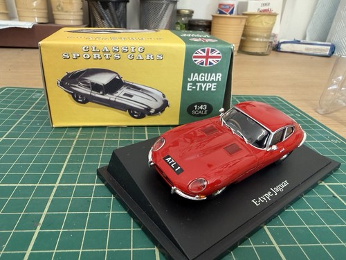 Atlas editions jaguar type - editions,