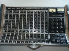 Peavey Twelve Hundred Stereo