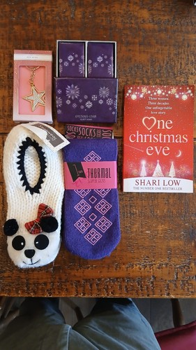 Unwanted christmas themed - bn,