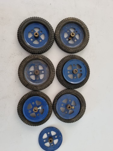 Meccano black tyres 142b - meccano,