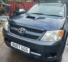Toyota hilux 3.0D-4D Front bumper Black 2006-2011reg / breaking parts
