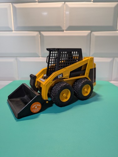 Bruder cat skid steer - cat,