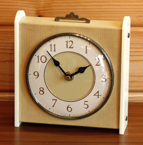 Vintage 16cm smiths - vintage,