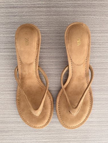 Tan suede toe post kitten - tan, heel