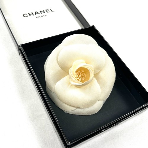 Chanel camellia flower brooch - camellia,