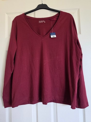 Ladies burgundy long sleeved