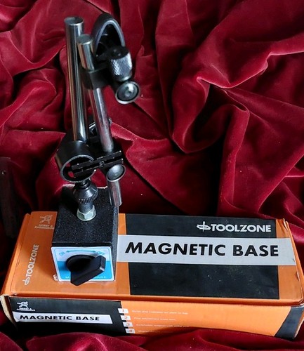 Magnetic base stand - base, dti