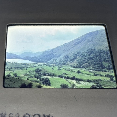 Vintage 35mm slide photo - vintage,