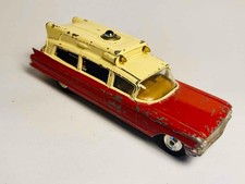 Corgi Toys #437 Superior Ambulance on Cadillac Chassis - Original Vtg (ref39)